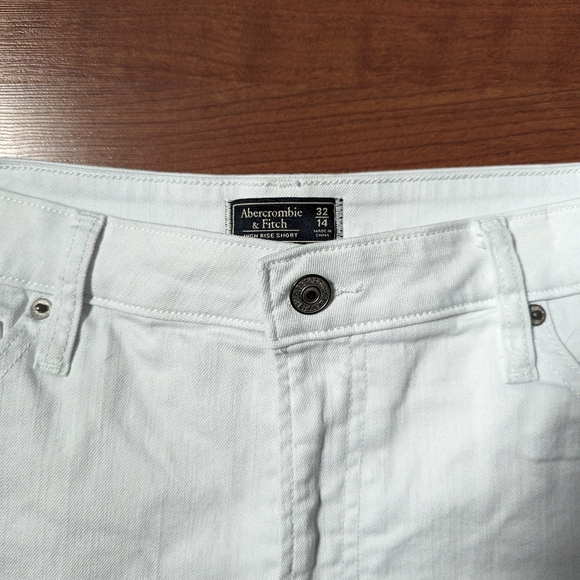 Abercrombie & Fitch High Rise Shorts - Picture 2 of 7